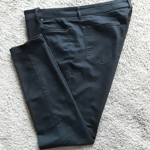 LOFT Curvy Skinny black jeans Tall